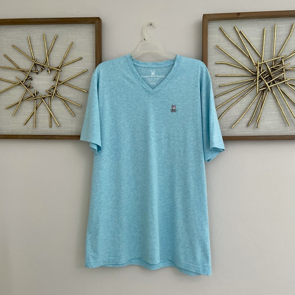 Psycho Bunny classic V-neck tee. Size: 7 = XL